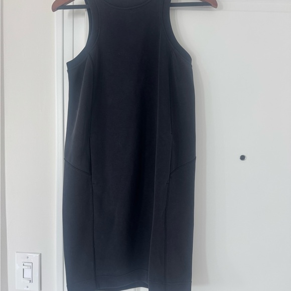 lululemon athletica Dresses & Skirts - lululemon 🍋 Black Mini Dress